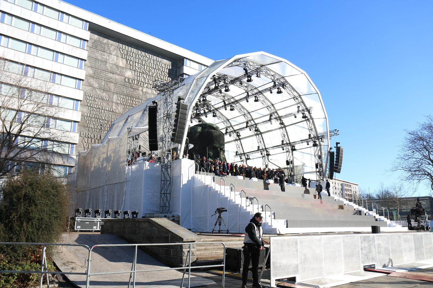 The 'Karlskopf' with a stage built around it.